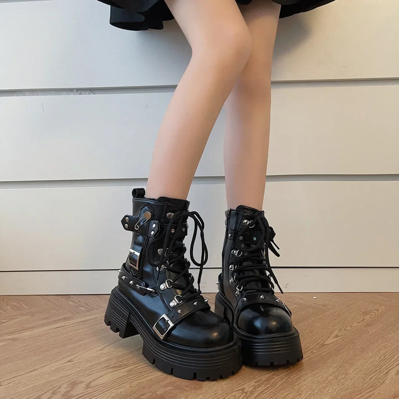 2024 New Women's Rivet Chain Design Short Boots Gothic Shoes Street Fashion Lady Rock Boots Metal Decor Punk Style Women Shoes