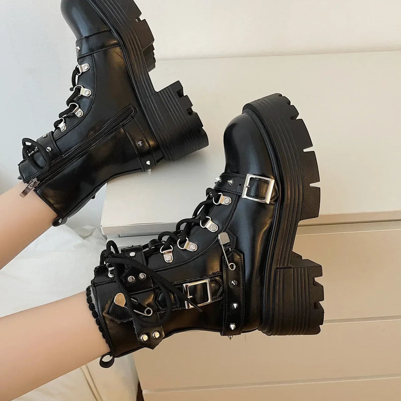 2024 New Women's Rivet Chain Design Short Boots Gothic Shoes Street Fashion Lady Rock Boots Metal Decor Punk Style Women Shoes