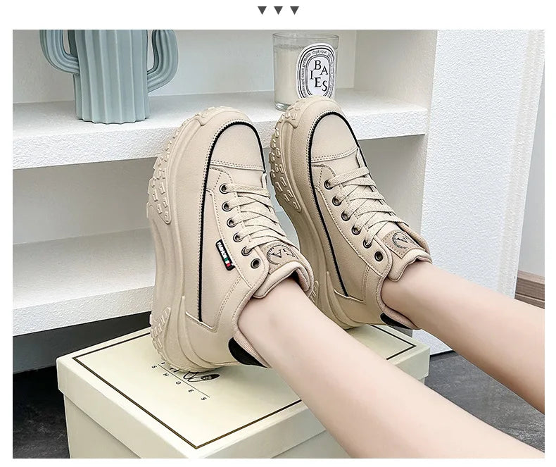 Street Shoot Sneakers INS Thick Sole Shoes 2023 Autumn New Student Running Shoe Increase Casual women shoes